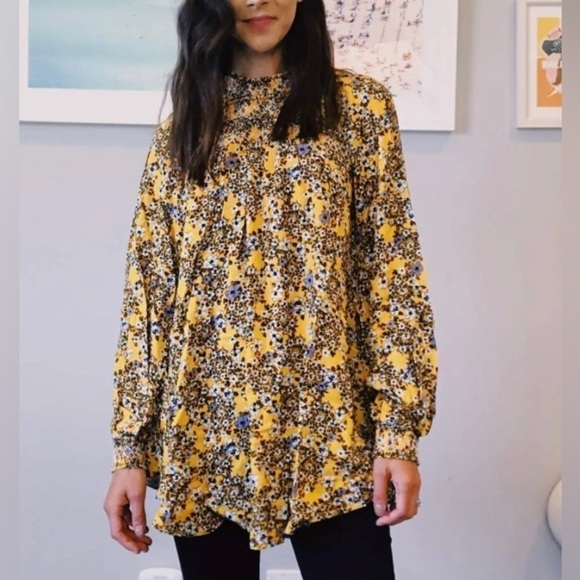 Free People Yellow Flowers I. her Hair Boho Smocked top size S - Picture 1 of 11